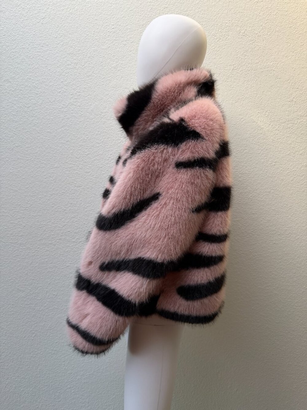 SUPER Soft Pink & Black Animal Print Plush Faux Fur Zebra Coat - Picture 12 of 16